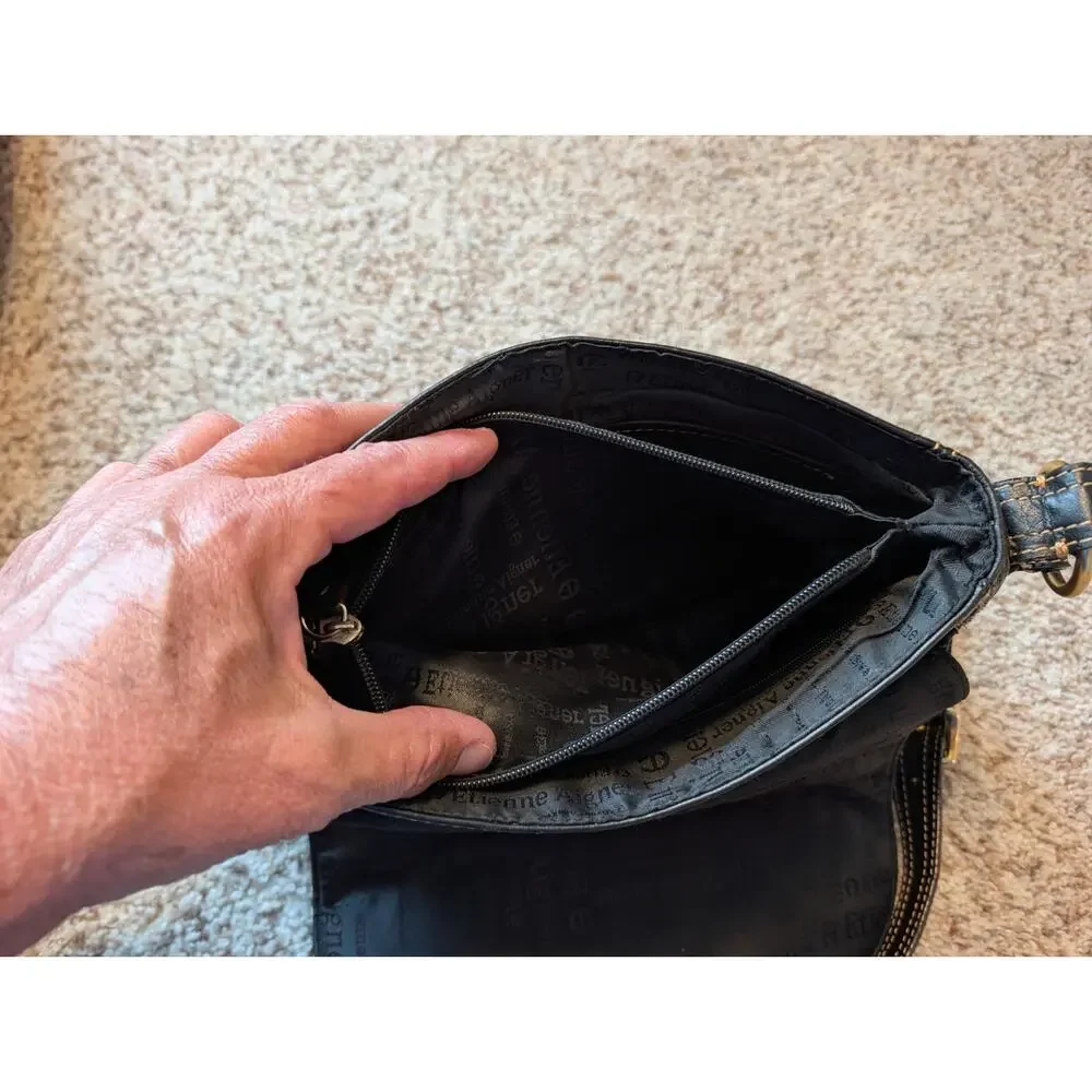 Vintage Etienne Aigner Black Pebbled Leather Flap Crossbody Shoulder Bag Medium